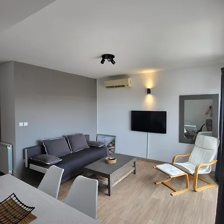 Gabrijel Apartment *
