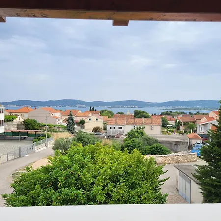 Appartamento Gabrijel Sveti Filip i Jakov