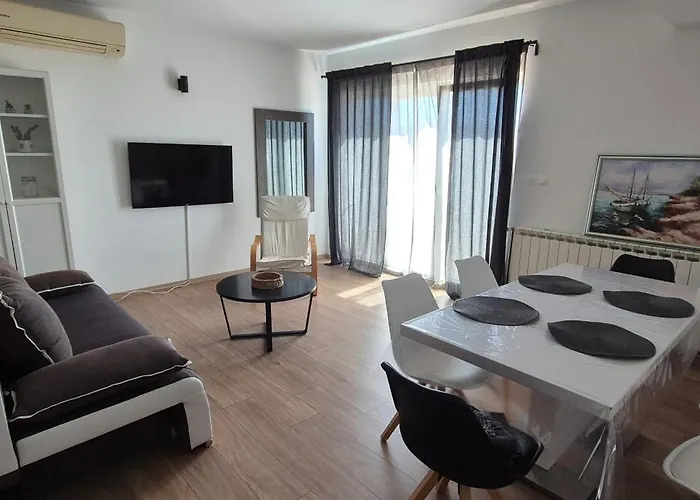 Gabrijel Appartement *